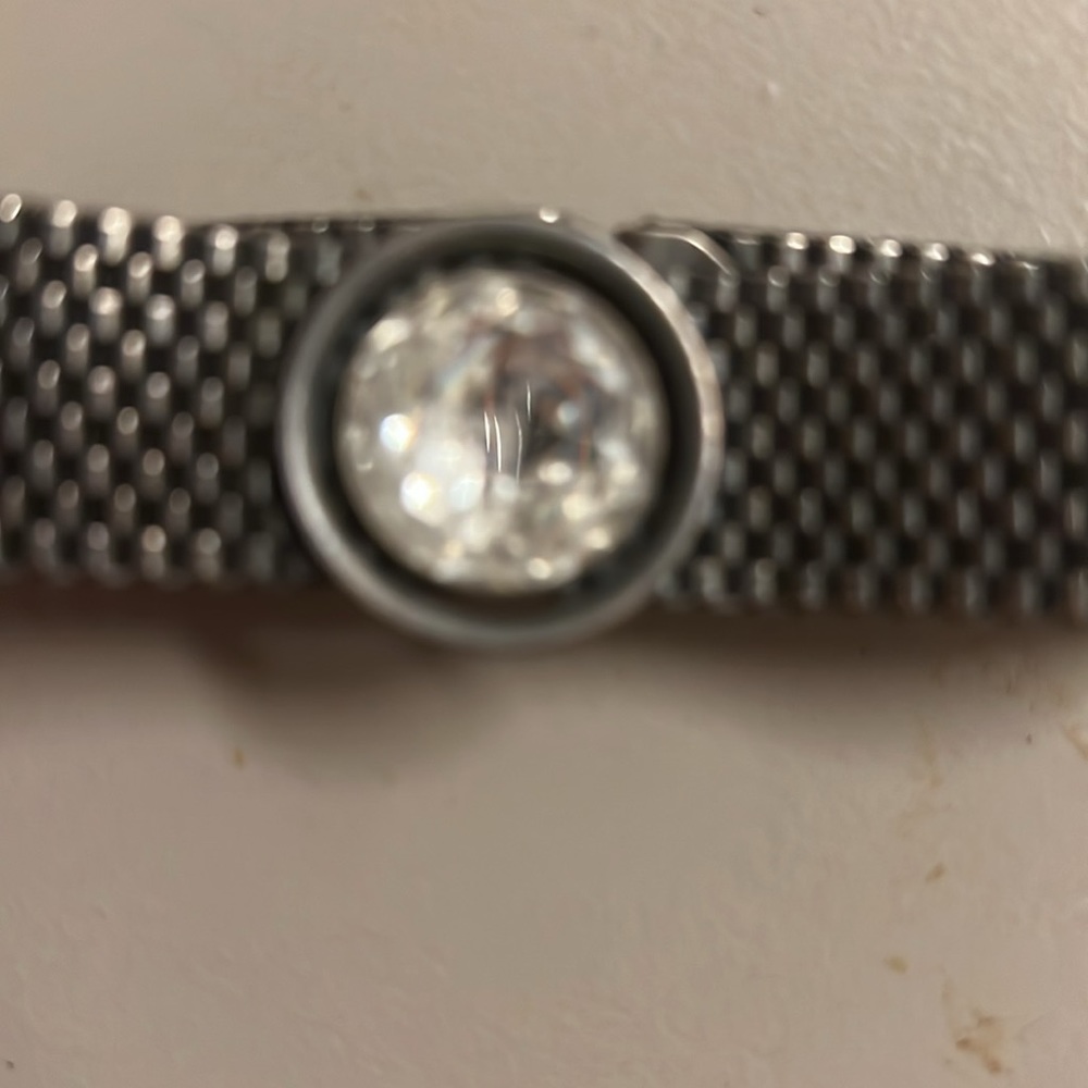 *Vintsge 80’s Cache’ Elegant Bracelet! Matching E… - image 4